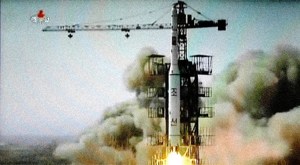 北朝鮮ミサイル発射実験成功  発射時の様子と管制施設