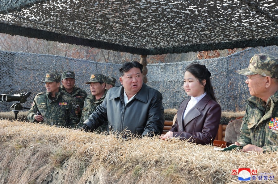 Respected Comrade Kim Jong Un Guides Training of KPA Paratroopers