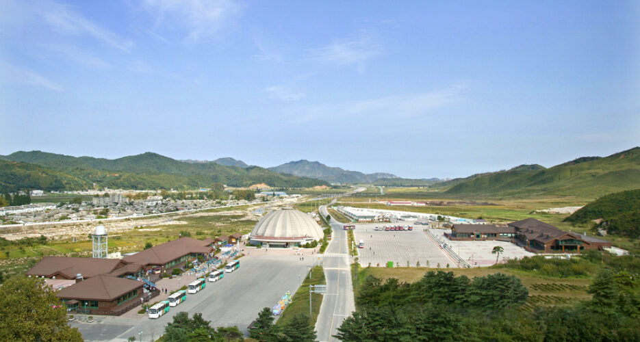 Hyundai Asan: N.Korea must settle Mount Kumgang with us