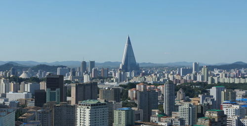 North Korea’s financial services sector: state banks versus the “Donju”?