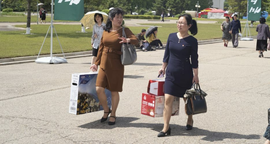 Expanding Japan-linked mall, online shop in Pyongyang targets “modern tastes”