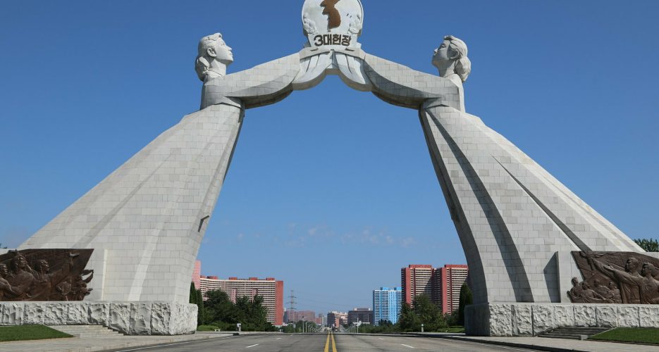 Two Koreas agree to re-open Kaesong complex next week