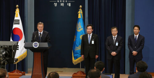 Trump and Moon Jae-in pledge cooperation on North Korea