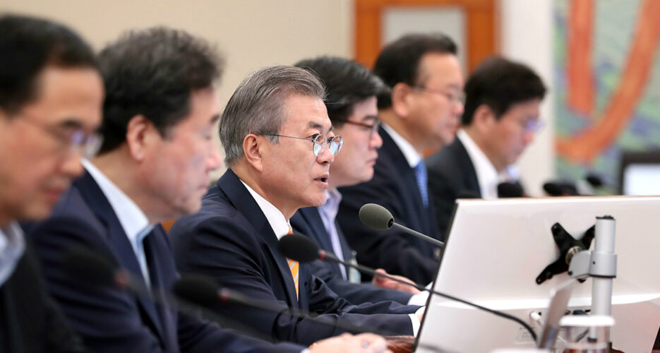 Moon ratifies Pyongyang Declaration, says it will “improve N. Korean human rights”