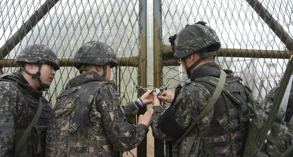 Two Koreas to verify trial DMZ guard post removal on December 12: MND