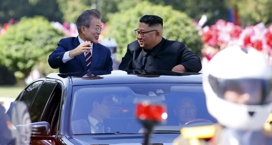 Holding inter-Korean summit by the end of June may be “difficult”: Blue House