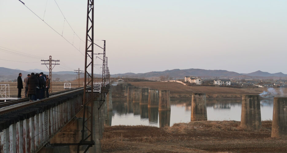 Two Koreas to hold groundbreaking ceremony for rail, road connection on Dec. 26