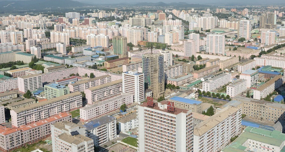 Buildings in Pyongyang being repainted en masse, recent photos show