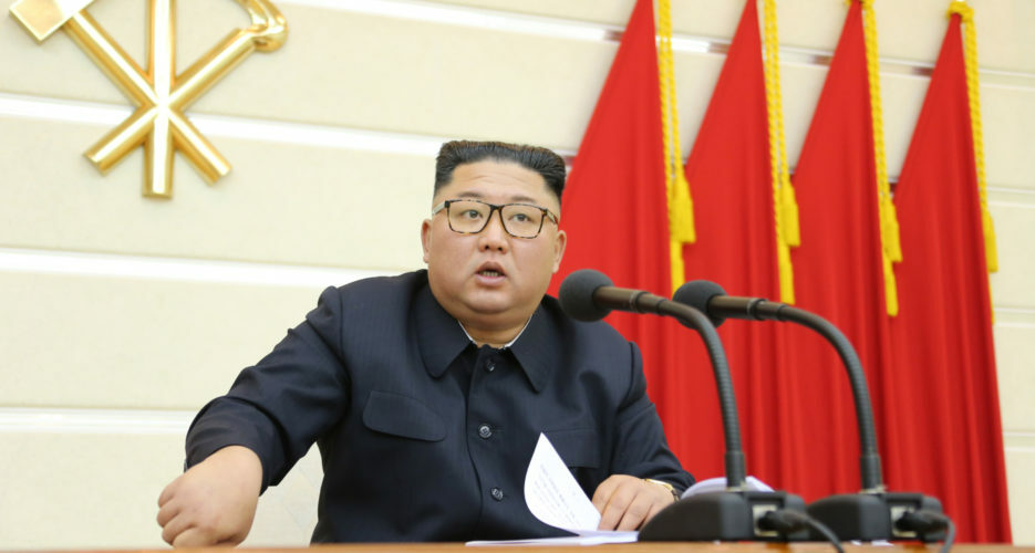 Kim Jong Un sacks top officials for “corruption” in meeting on coronavirus