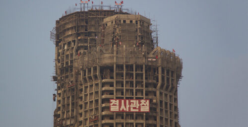 N.Korean construction workers complete framework of 70-floor skyscraper
